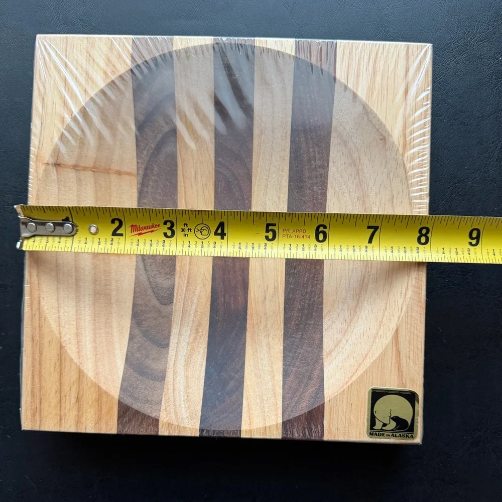 The Ulu Factory Alaska Handmade Wooden Chopping Bowl New in Wrap - Picture 5 of 6